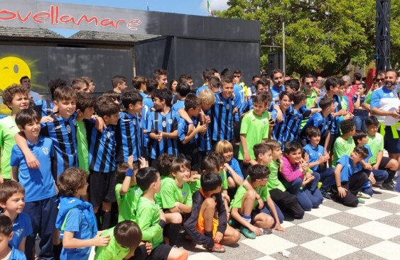 Le-rappresentative-del-Fair-Play-Messina-alla-cerimonia-di-premiazione-e1558800076146-1024x667